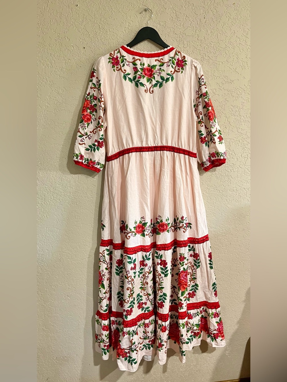 Farm Rio | NWT! Flower Tapestry Pink Floral Maxi Dress Size: large - Picture 6 of 6